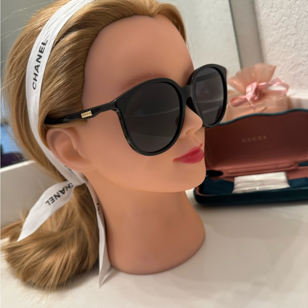 New gucci 0261SA  sunglasses
